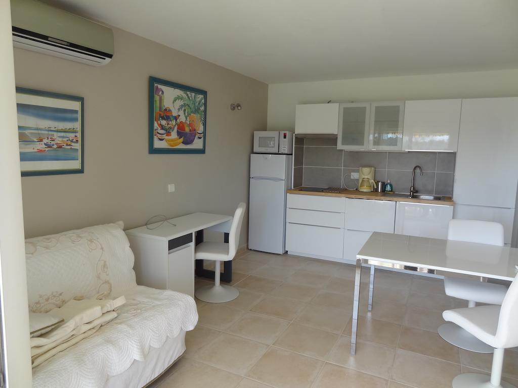 Ferienwohnung Les Chevrefeuilles Manosque Zimmer foto