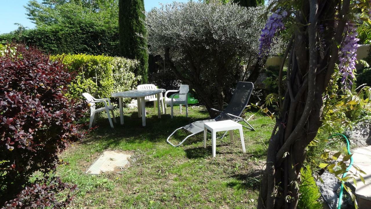 Ferienwohnung Les Chevrefeuilles Manosque Exterior foto